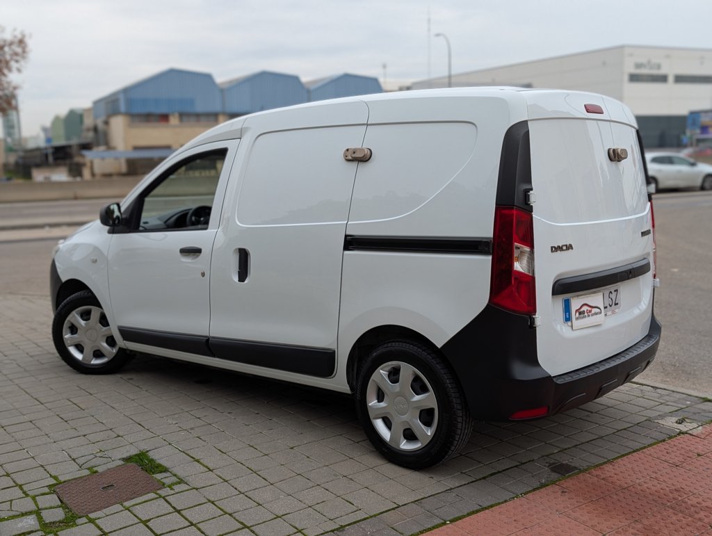 MIDCar coches ocasión Madrid Dacia Dokker Van Essential 1.6 110Cv GLP Híbrido Etiqueta Medioambiental ECO Nacional IVA y Garantía Incl