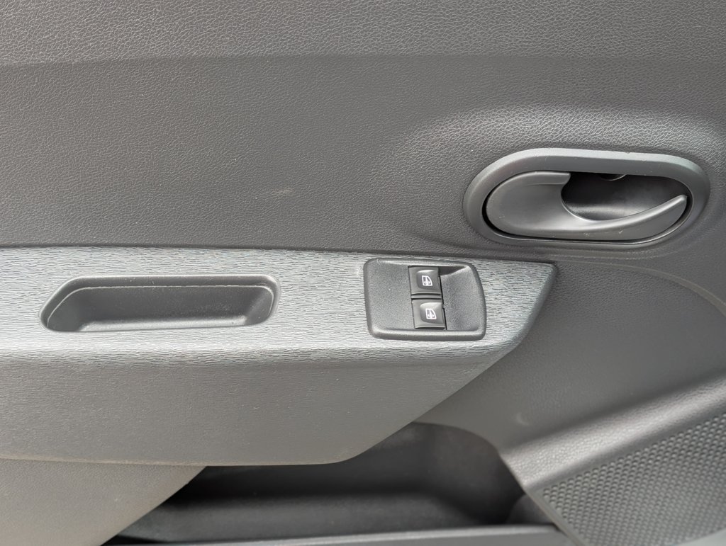 MIDCar coches ocasión Madrid Dacia Dokker Van Essential 1.6 110Cv GLP Híbrido Etiqueta Medioambiental ECO Nacional IVA y Garantía Incl