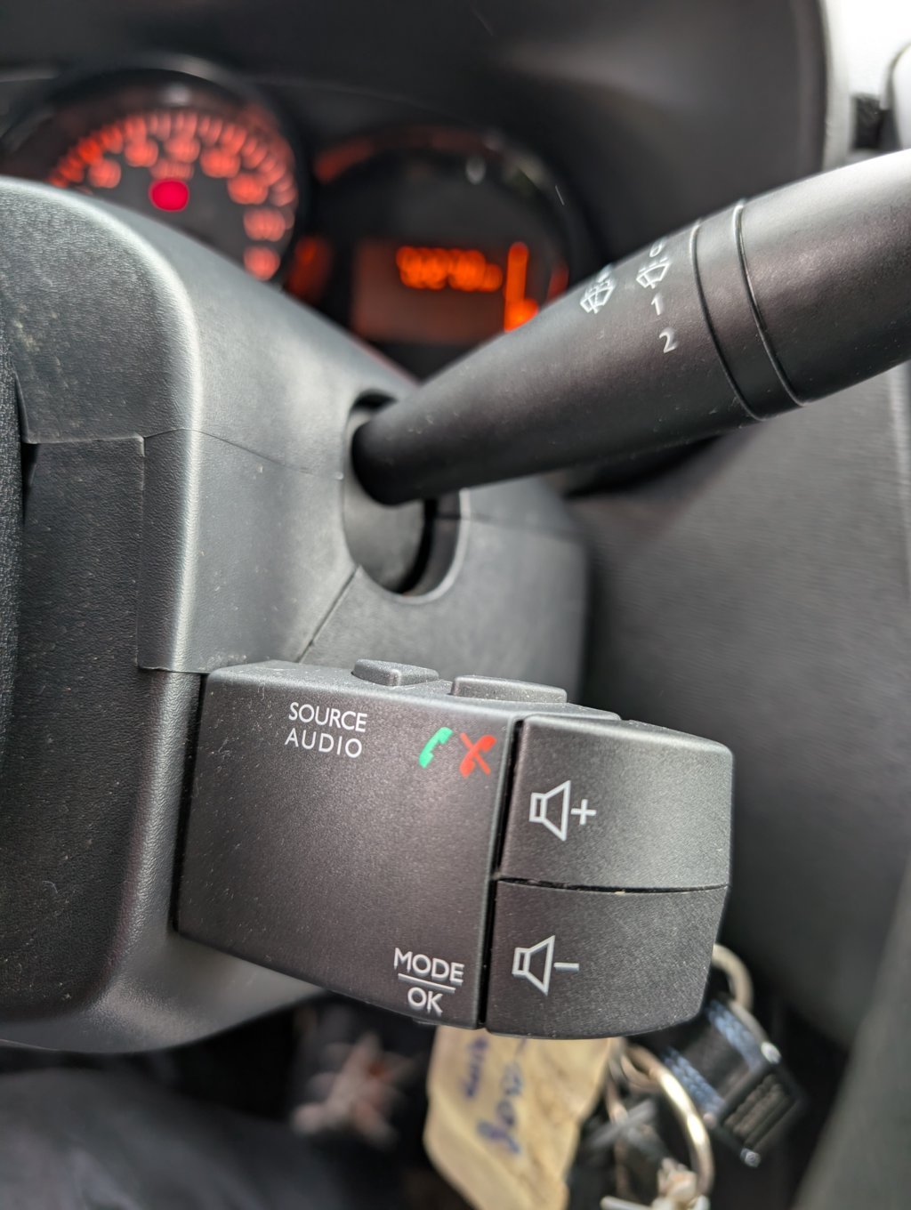 MIDCar coches ocasión Madrid Dacia Dokker Van Essential 1.6 110Cv GLP Híbrido Etiqueta Medioambiental ECO Nacional IVA y Garantía Incl