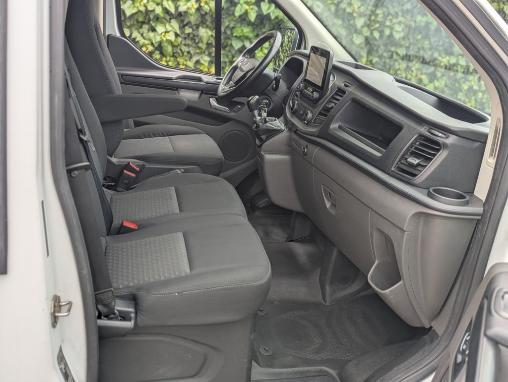 MIDCar coches ocasión Madrid Ford Custom 2.0EcoBlue 105 Etiqueta C IVA y Garantía Incl Nacional