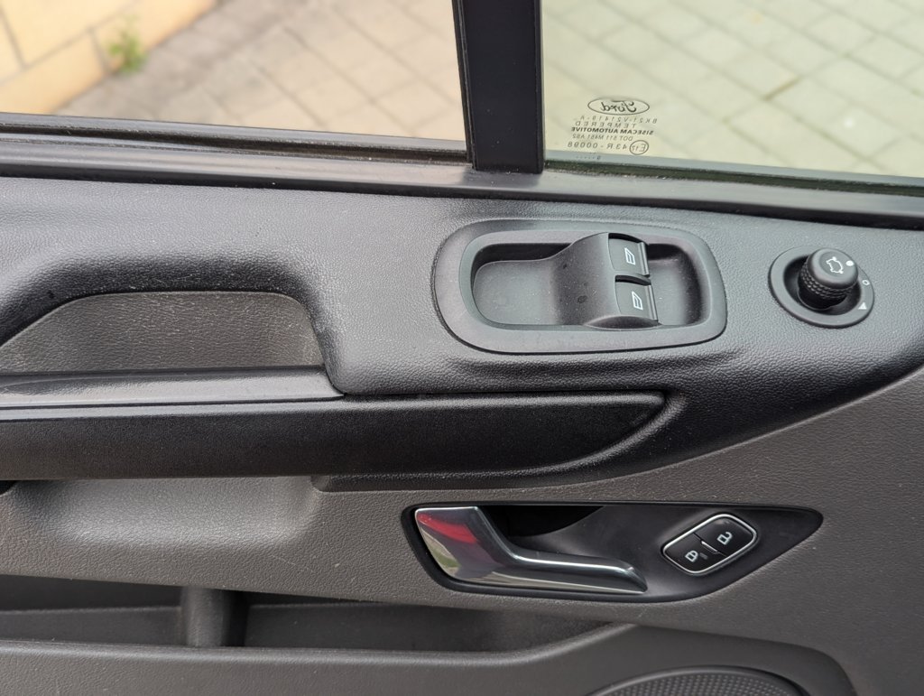 MIDCar coches ocasión Madrid Ford Custom 2.0EcoBlue 105 Etiqueta C IVA y Garantía Incl Nacional