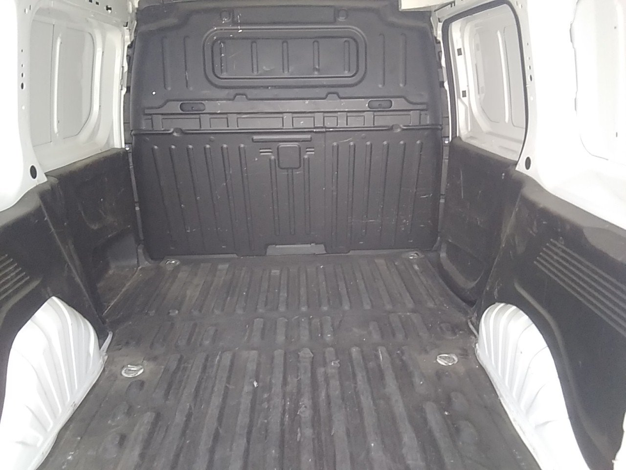 MIDCar coches ocasión Madrid Peugeot Partner Premium 1.5 BlueHDi 100Cv IVA y garantía Inc Etiqueta C Nacional Historial mantenimiento