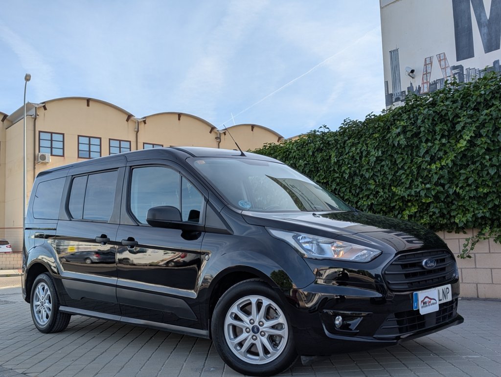 MIDCar coches ocasión Madrid Ford Transit Connect  Kombi  Titanium 1.5ecoBlue 120Cv IVA y Garantía Inc Nacional