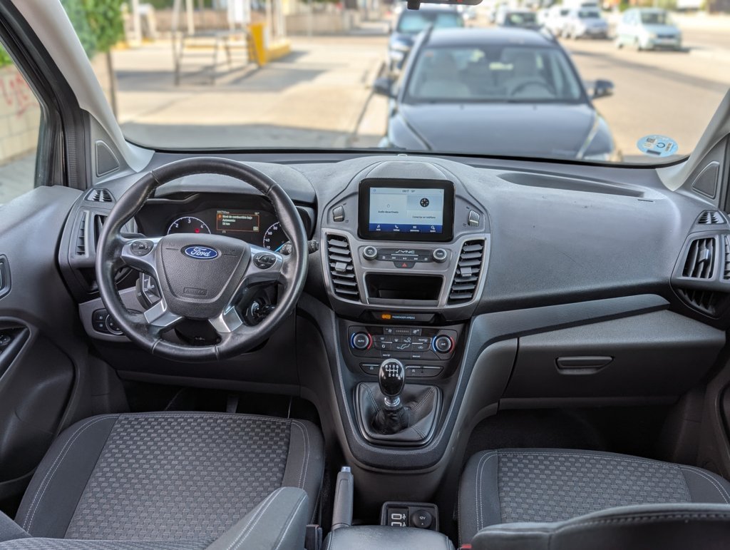 MIDCar coches ocasión Madrid Ford Transit Connect  Kombi  Titanium 1.5ecoBlue 120Cv IVA y Garantía Inc Nacional