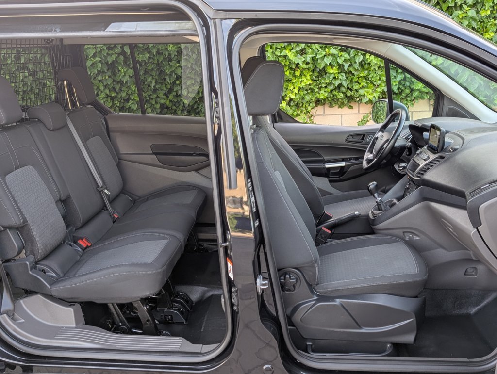 MIDCar coches ocasión Madrid Ford Transit Connect  Kombi  Titanium 1.5ecoBlue 120Cv IVA y Garantía Inc Nacional