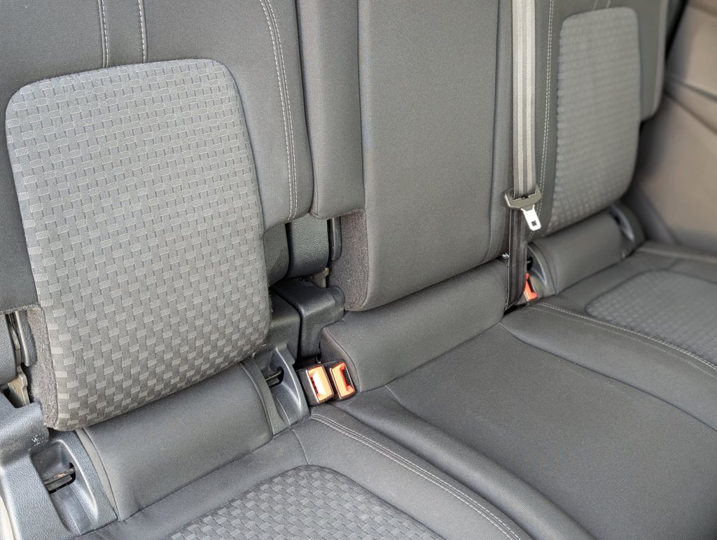 MIDCar coches ocasión Madrid Ford Transit Connect  Kombi  Titanium 1.5ecoBlue 120Cv IVA y Garantía Inc Nacional