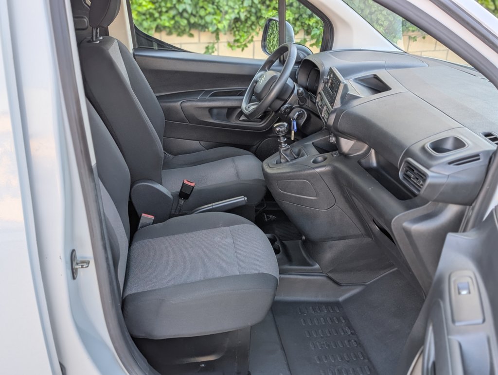 MIDCar coches ocasión Madrid Citroen Berlingo Premium Larga 1.5BlueHdi 100Cv IVA y Grantía Incl Etiqueta C XL