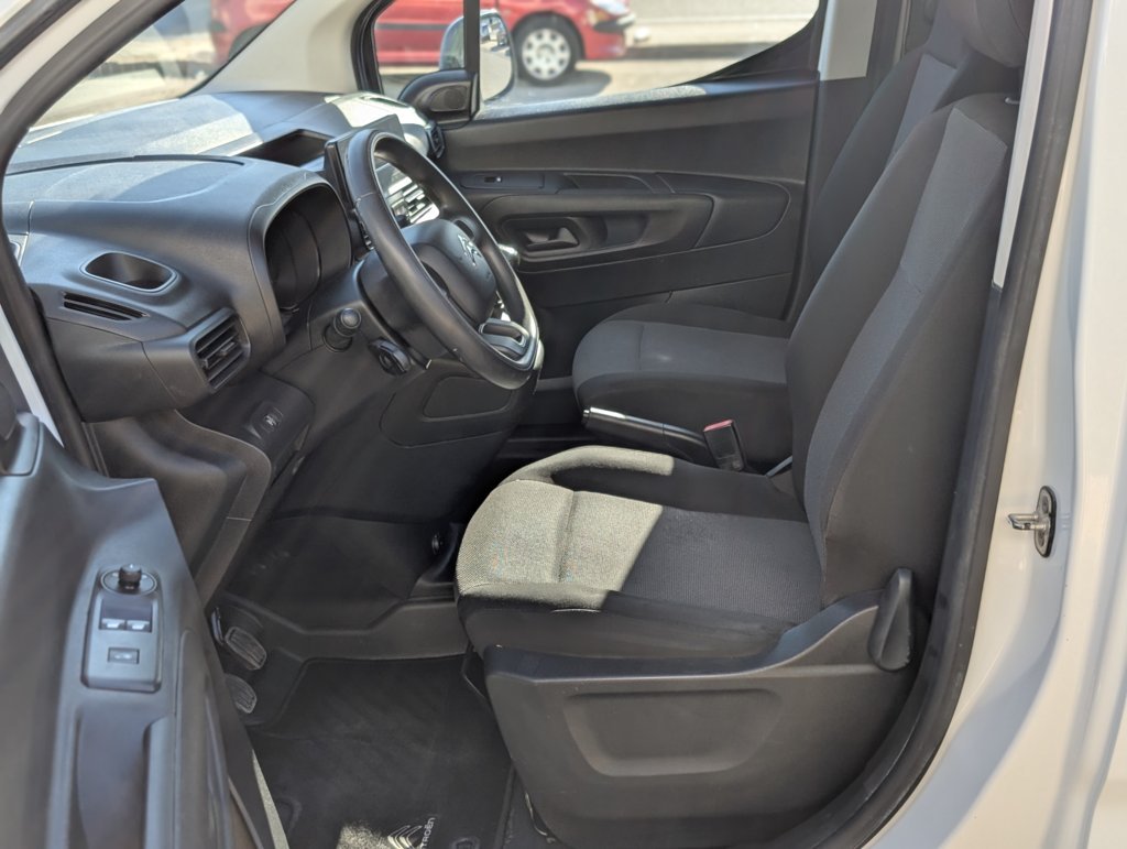MIDCar coches ocasión Madrid Citroen Berlingo Premium Larga 1.5BlueHdi 100Cv IVA y Grantía Incl Etiqueta C XL