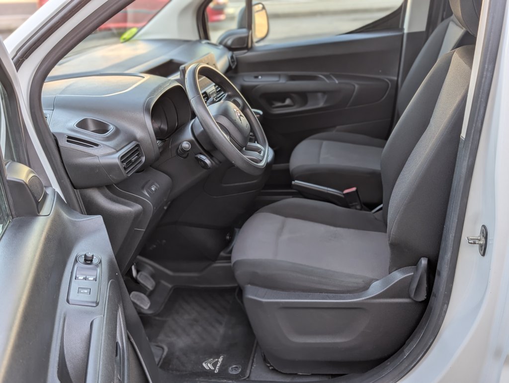 MIDCar coches ocasión Madrid Citroen Berlingo Premium Larga 1.5BlueHdi 100Cv IVA y Grantía Incl Etiqueta C XL