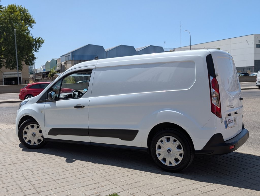 MIDCar coches ocasión Madrid Ford Transit Connect  3Plazas 1.5EcoBlueTrend 210 L2 4 Puertas 100Cv IVA y Garantía Inc Etiqueta C