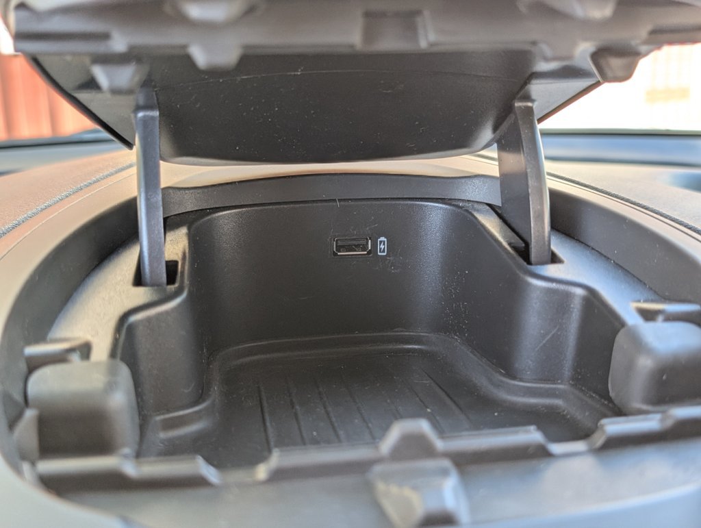 MIDCar coches ocasión Madrid Ford Transit Connect  3Plazas 1.5EcoBlueTrend 210 L2 4 Puertas 100Cv IVA y Garantía Inc Etiqueta C