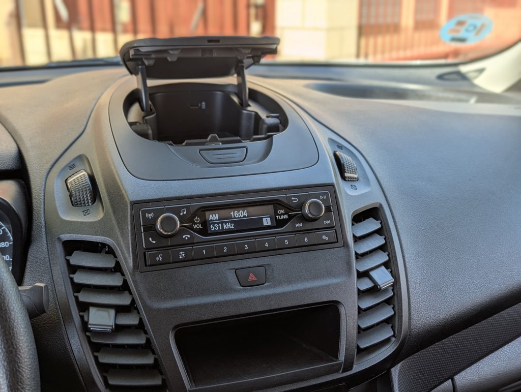 MIDCar coches ocasión Madrid Ford Transit Connect  3Plazas 1.5EcoBlueTrend 210 L2 4 Puertas 100Cv IVA y Garantía Inc Etiqueta C