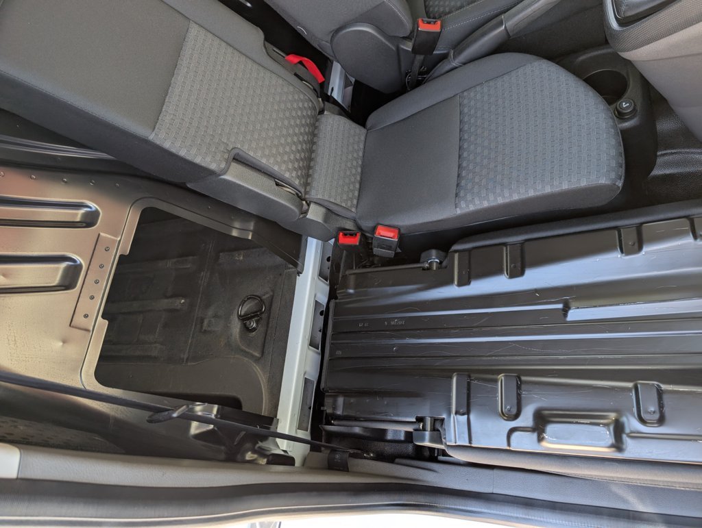 MIDCar coches ocasión Madrid Ford Transit Connect  3Plazas 1.5EcoBlueTrend 210 L2 4 Puertas 100Cv IVA y Garantía Inc Etiqueta C
