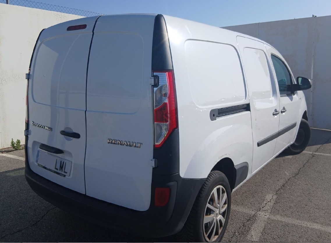 MID Car coches ocasión Madrid Renault Kangoo Maxi 1.5dCi Profesional 95Cv 6 velocidades Euro 6 Etiqueta C IVA y Garantía Inc