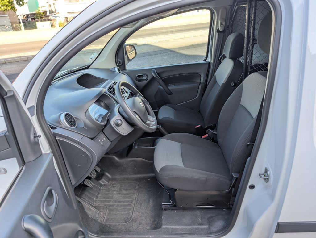 MID Car coches ocasión Madrid Renault Kangoo Maxi 1.5dCi Profesional 95Cv 6 velocidades Euro 6 Etiqueta C IVA y Garantía Inc
