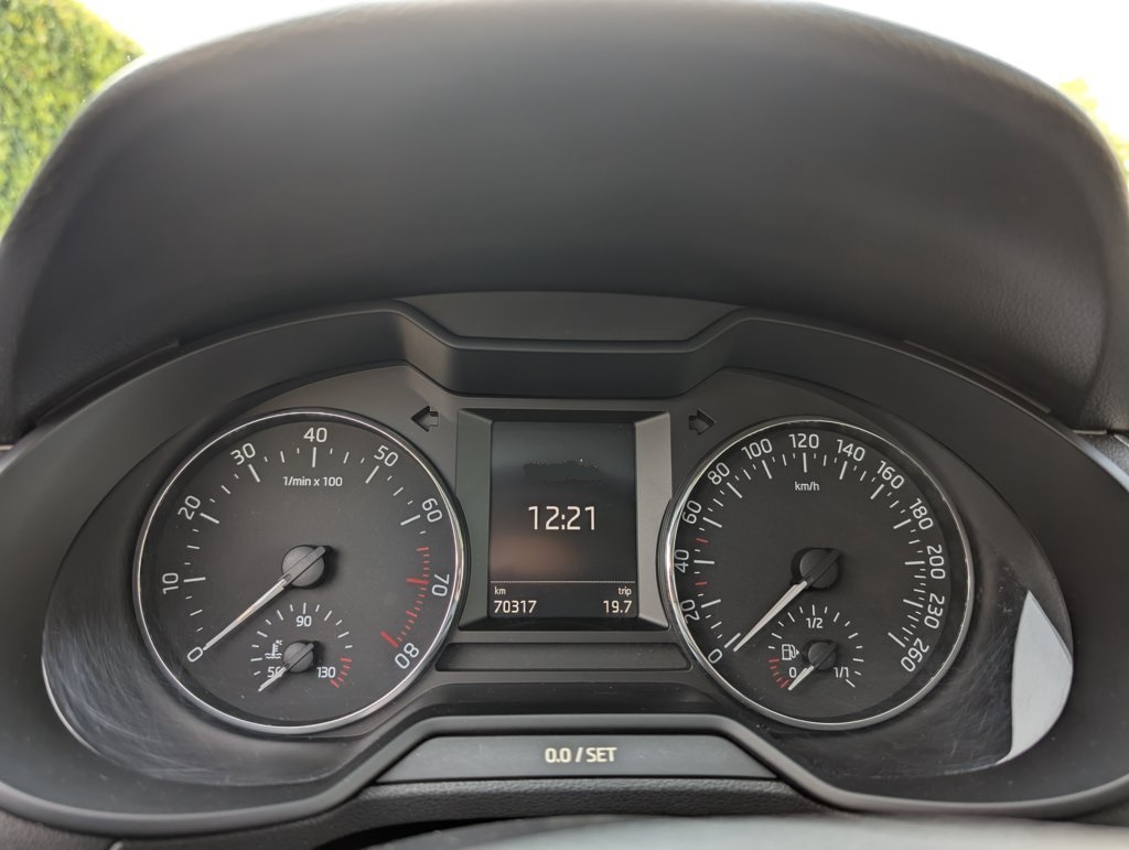 MIDCar coches ocasión Madrid Skoda Octavia 1.4 TSI DSG Nacional con Xenón pocos Km Historial Carfax