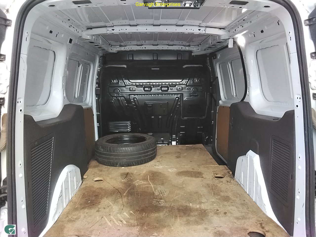 MIDCar coches ocasión Madrid Ford Transit Connect L2 210 1.5Ecoblue Trend Automatico 3 Plazas 120Cv IVA y Garantía Incl