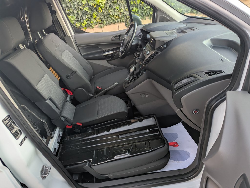 MIDCar coches ocasión Madrid Ford Transit Connect L2 210 1.5Ecoblue Trend Automatico 3 Plazas 120Cv IVA y Garantía Incl