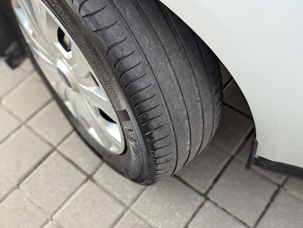 MIDCar coches ocasión Madrid Ford Transit Connect L2 210 1.5Ecoblue Trend Automatico 3 Plazas 120Cv IVA y Garantía Incl