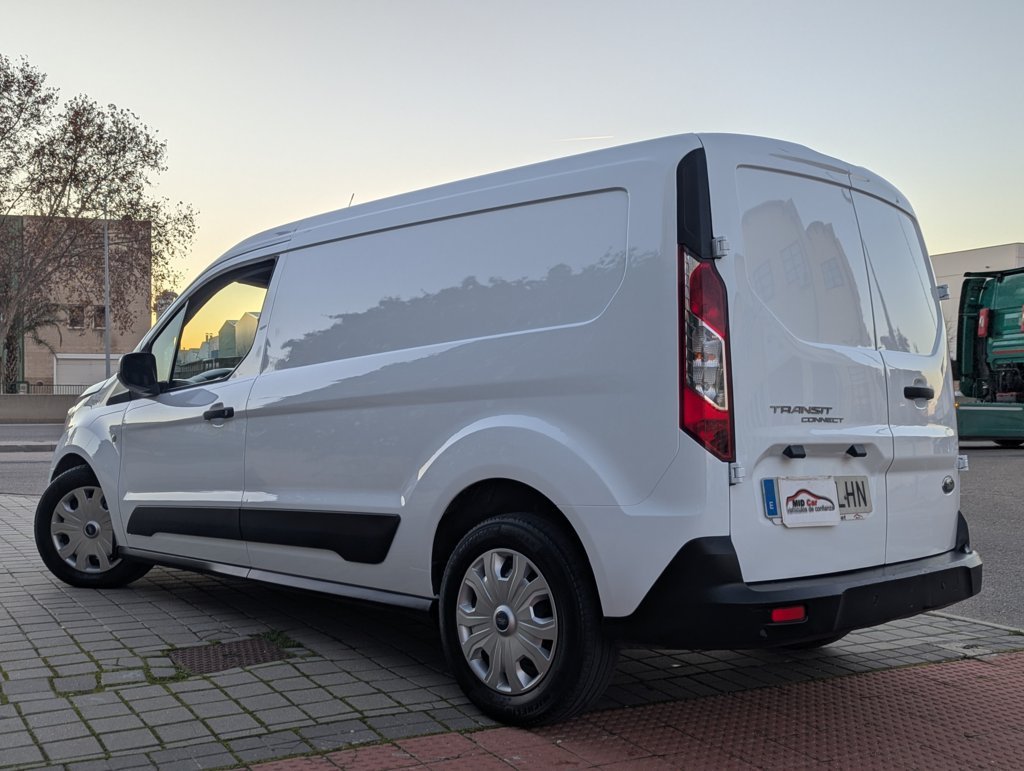 MIDCar coches ocasión Madrid Ford Transit Connect L2 210 1.5Ecoblue Trend Automatico 3 Plazas 120Cv IVA y Garantía Incl