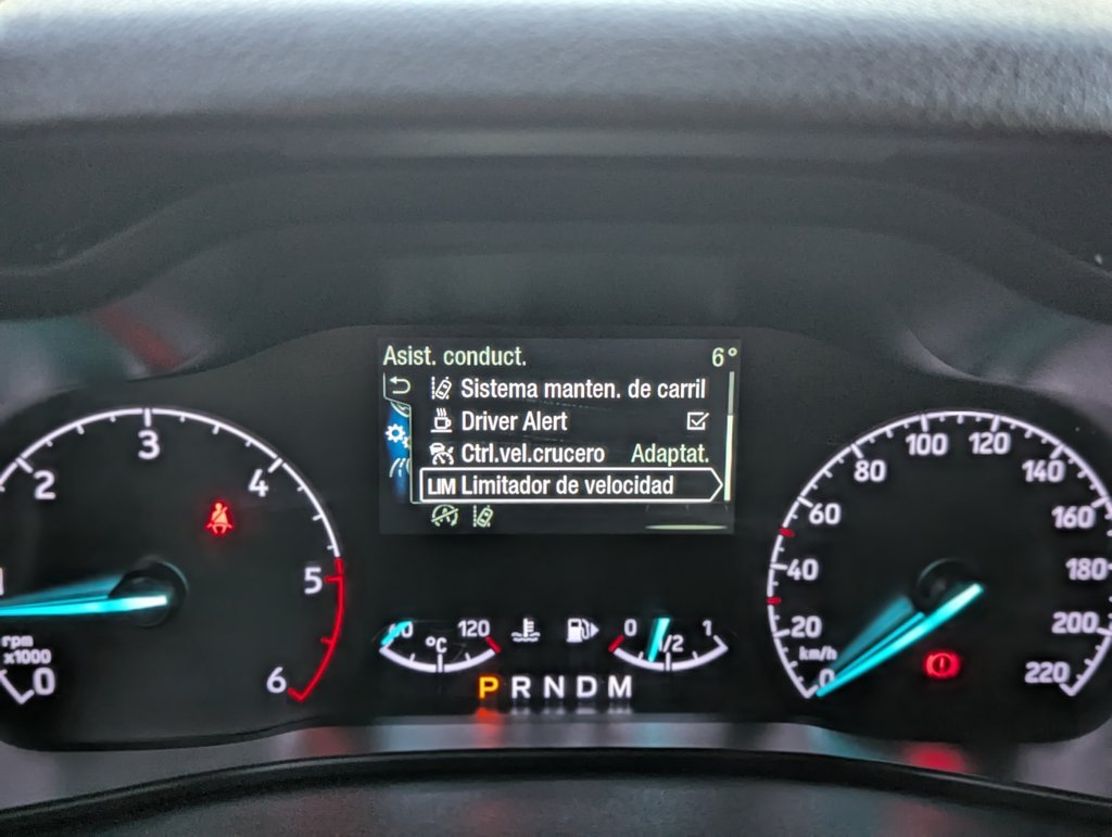 MIDCar coches ocasión Madrid Ford Transit Connect L2 210 1.5Ecoblue Trend Automatico 3 Plazas 120Cv IVA y Garantía Incl