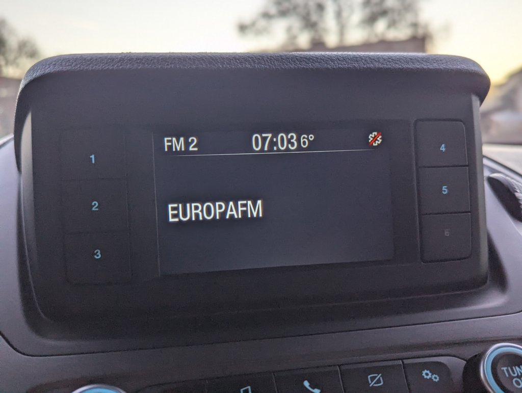 MIDCar coches ocasión Madrid Ford Transit Connect L2 210 1.5Ecoblue Trend Automatico 3 Plazas 120Cv IVA y Garantía Incl