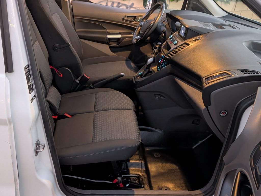 MIDCar coches ocasión Madrid Ford Transit Connect L2 210 1.5Ecoblue Trend Automatico 3 Plazas 120Cv IVA y Garantía Incl