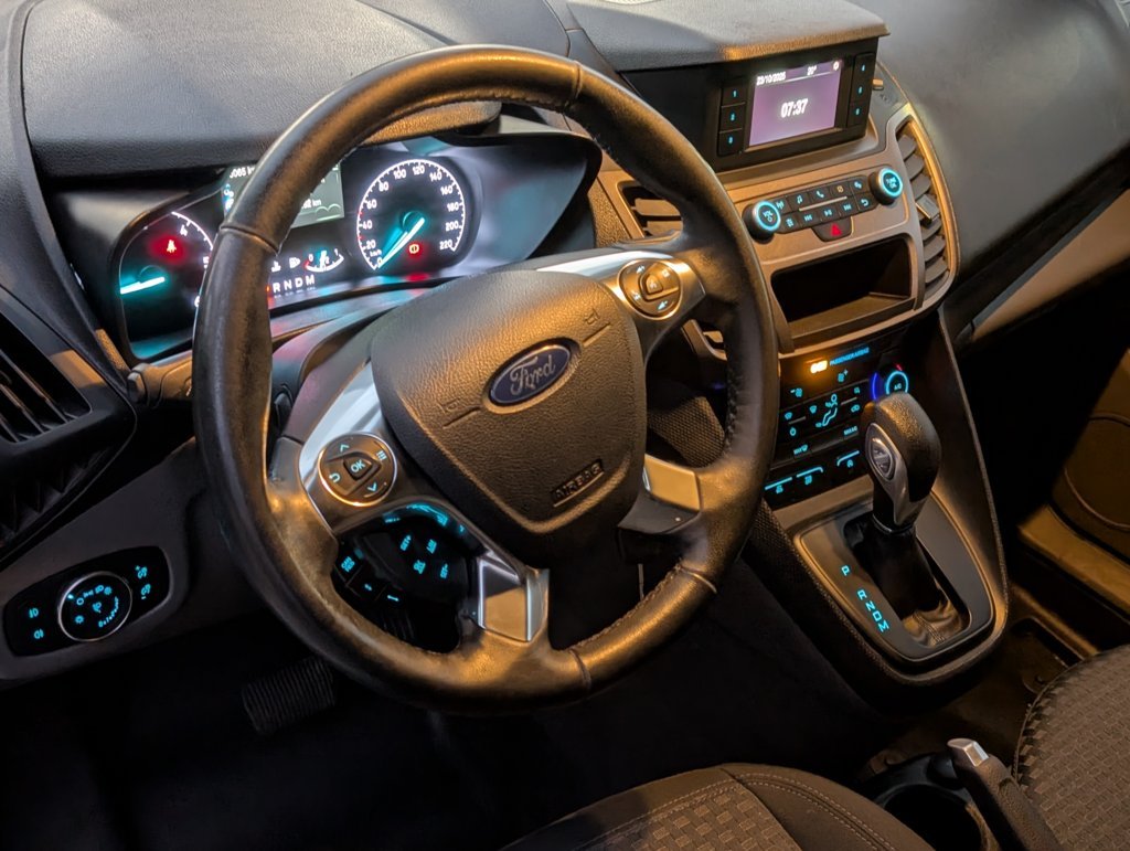 MIDCar coches ocasión Madrid Ford Transit Connect L2 210 1.5Ecoblue Trend Automatico 3 Plazas 120Cv IVA y Garantía Incl