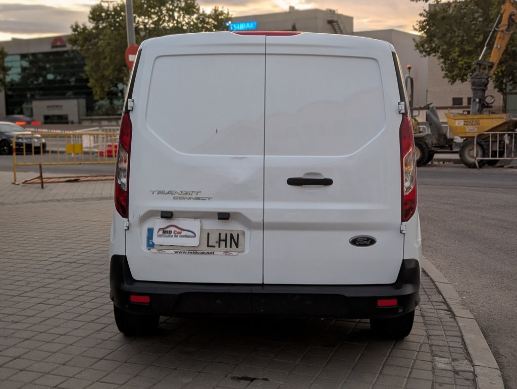 MIDCar coches ocasión Madrid Ford Transit Connect L2 210 1.5Ecoblue Trend Automatico 3 Plazas 120Cv IVA y Garantía Incl