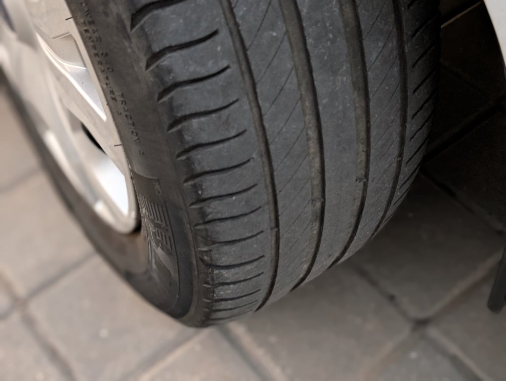 MIDCar coches ocasión Madrid Ford Transit Connect L2 210 1.5Ecoblue Trend Automatico 3 Plazas 120Cv IVA y Garantía Incl