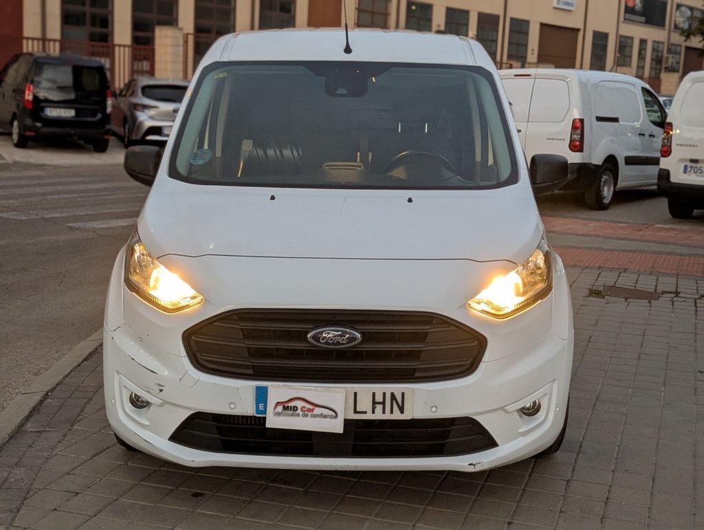 MIDCar coches ocasión Madrid Ford Transit Connect L2 210 1.5Ecoblue Trend Automatico 3 Plazas 120Cv IVA y Garantía Incl