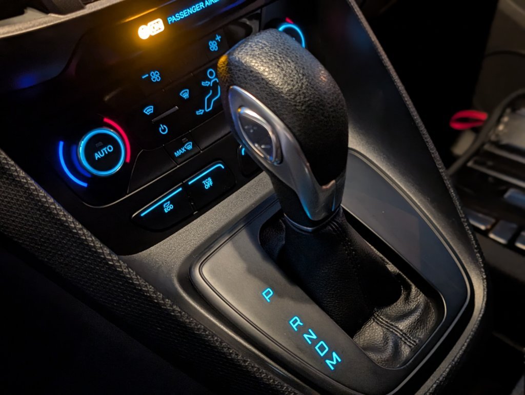 MIDCar coches ocasión Madrid Ford Transit Connect L2 210 1.5Ecoblue Trend Automatico 3 Plazas 120Cv IVA y Garantía Incl