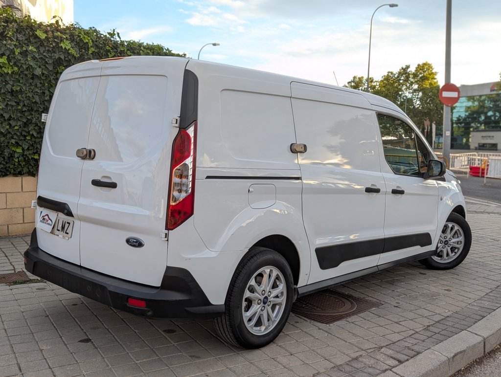 MIDCar coches ocasión Madrid Ford Transit Connect Van 1.5EcoBlue  Trend 240  S&S Trend L2, 3 Plazas, 6 Velocidades, 120Cv,