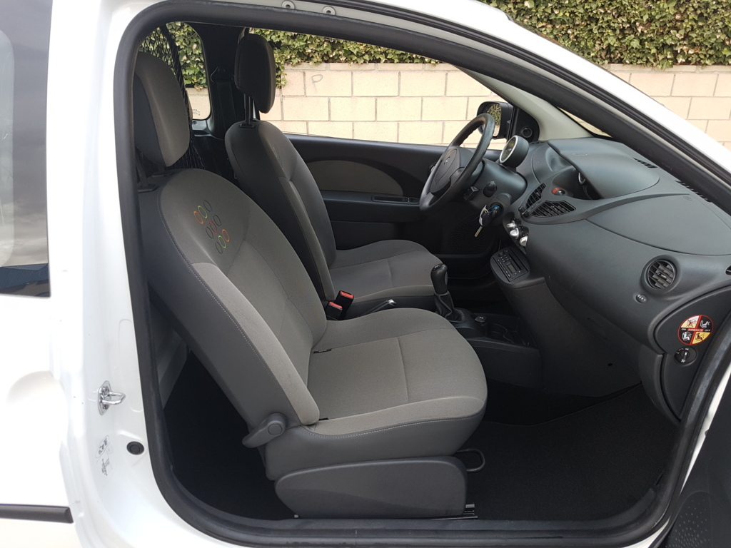Autocasión MID Car vehículos segunda mano Madrid, Torrejón de Ardoz, Renault Twingo Societe 1.5 dCi 75 Euro5 al mejor precio