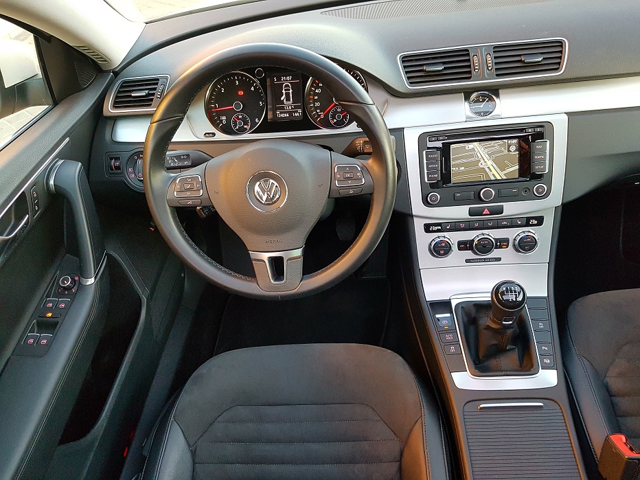 Autocasión MID Car vehículos segunda mano Madrid, Torrejón de Ardoz, Volkswagen Passat Variant 2.0 TDI 140cv Highline BMot Tech al mejor precio