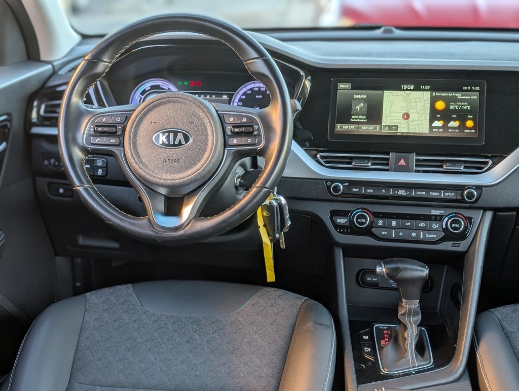 MIDCar coches ocasión Madrid KIA NIRO 1.6 GDi Híbrido 104kW (141CV)  Drive 5 Puertas