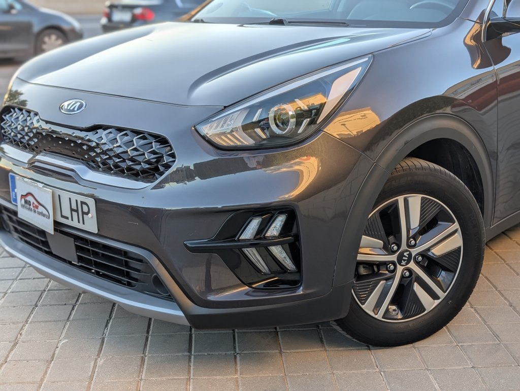 MIDCar coches ocasión Madrid KIA NIRO 1.6 GDi Híbrido 104kW (141CV)  Drive 5 Puertas