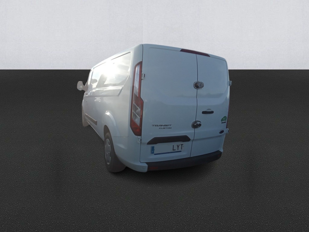 MID Car coches ocasión Madrid Ford Custom Van 2.0 TDCI 340 L2 MHEV Trend Tracción delantera 130Cv Etiqueta medioambiental ECO IVA y Garantía Inc