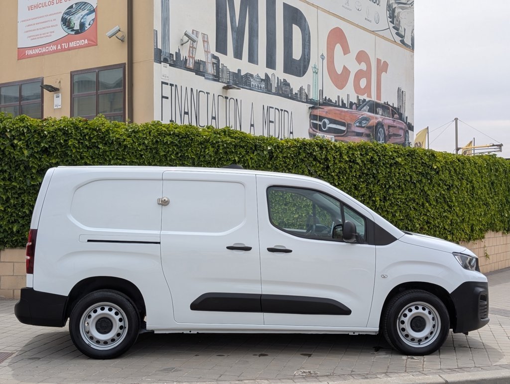 MIDCar coches ocasión Madrid Peugeot Partner Premium Long 1000kG, 1.6BlueHDI 100Cv Etiqueta medioambiental C IVA y Garantía Incl Unico dueño Nacional