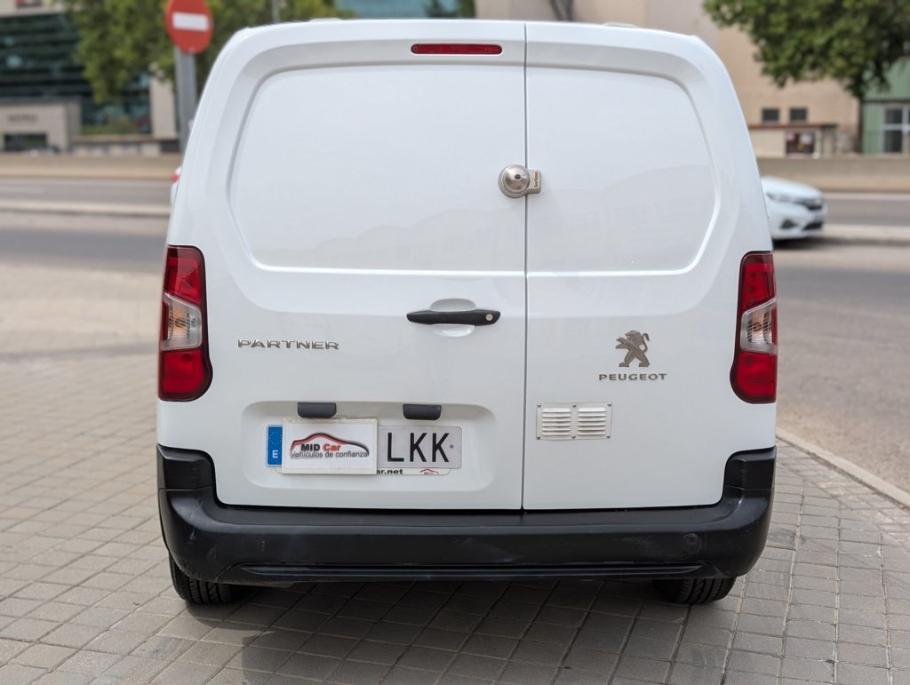 MIDCar coches ocasión Madrid Peugeot Partner Premium Long 1000kG, 1.6BlueHDI 100Cv Etiqueta medioambiental C IVA y Garantía Incl Unico dueño Nacional
