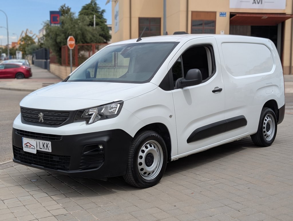 MIDCar coches ocasión Madrid Peugeot Partner Premium Long 1000kG, 1.6BlueHDI 100Cv Etiqueta medioambiental C IVA y Garantía Incl Unico dueño Nacional