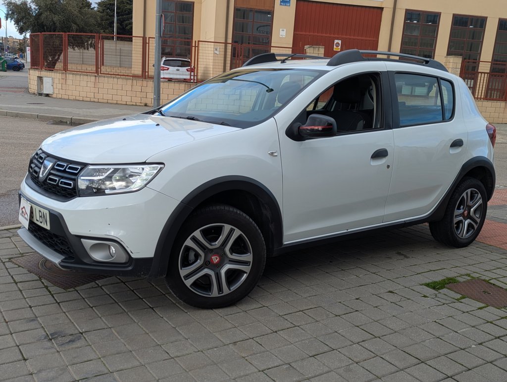 MIDCar coches ocasión Madrid Dacia Sandero Serie Limitada Xplore TCE Gasolina y GLP