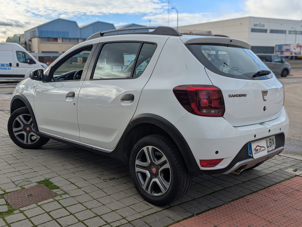 MIDCar coches ocasión Madrid Dacia Sandero Serie Limitada Xplore TCE Gasolina y GLP