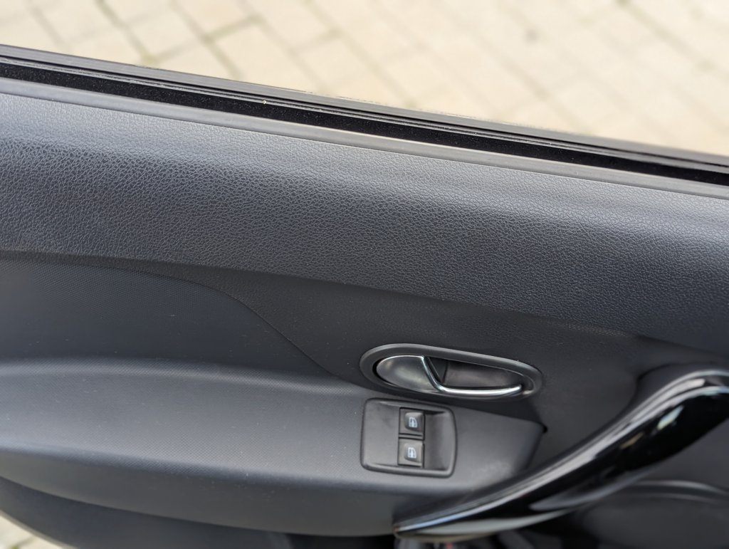 MIDCar coches ocasión Madrid Dacia Sandero Serie Limitada Xplore TCE Gasolina y GLP