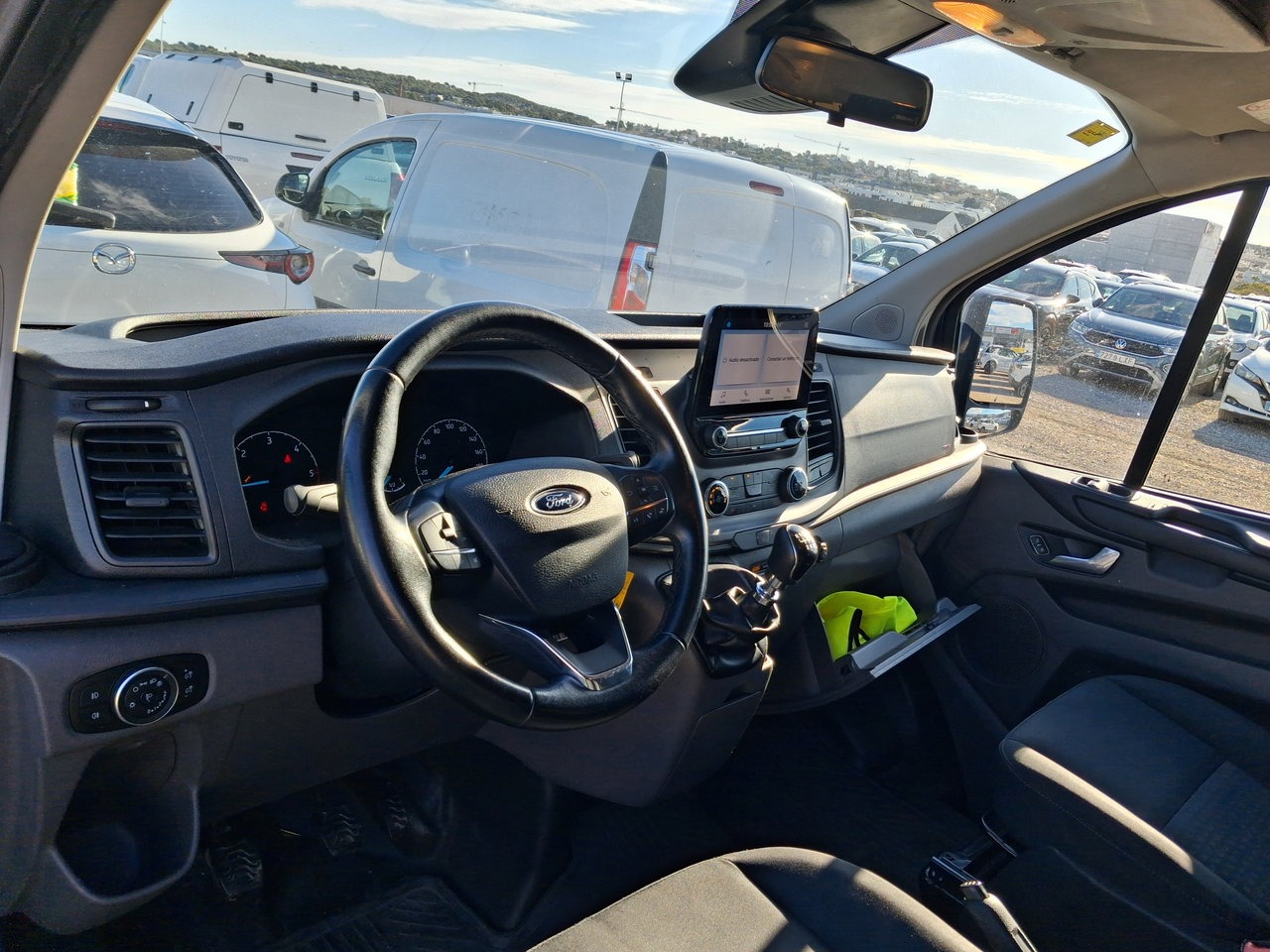 MIDCar coches ocasión Madrid Ford Transit Custom Mixto 2.0 TDCI 130Cv, 320 Trend MHEV 4 Puertas, Etiqueta medioambiental ECO