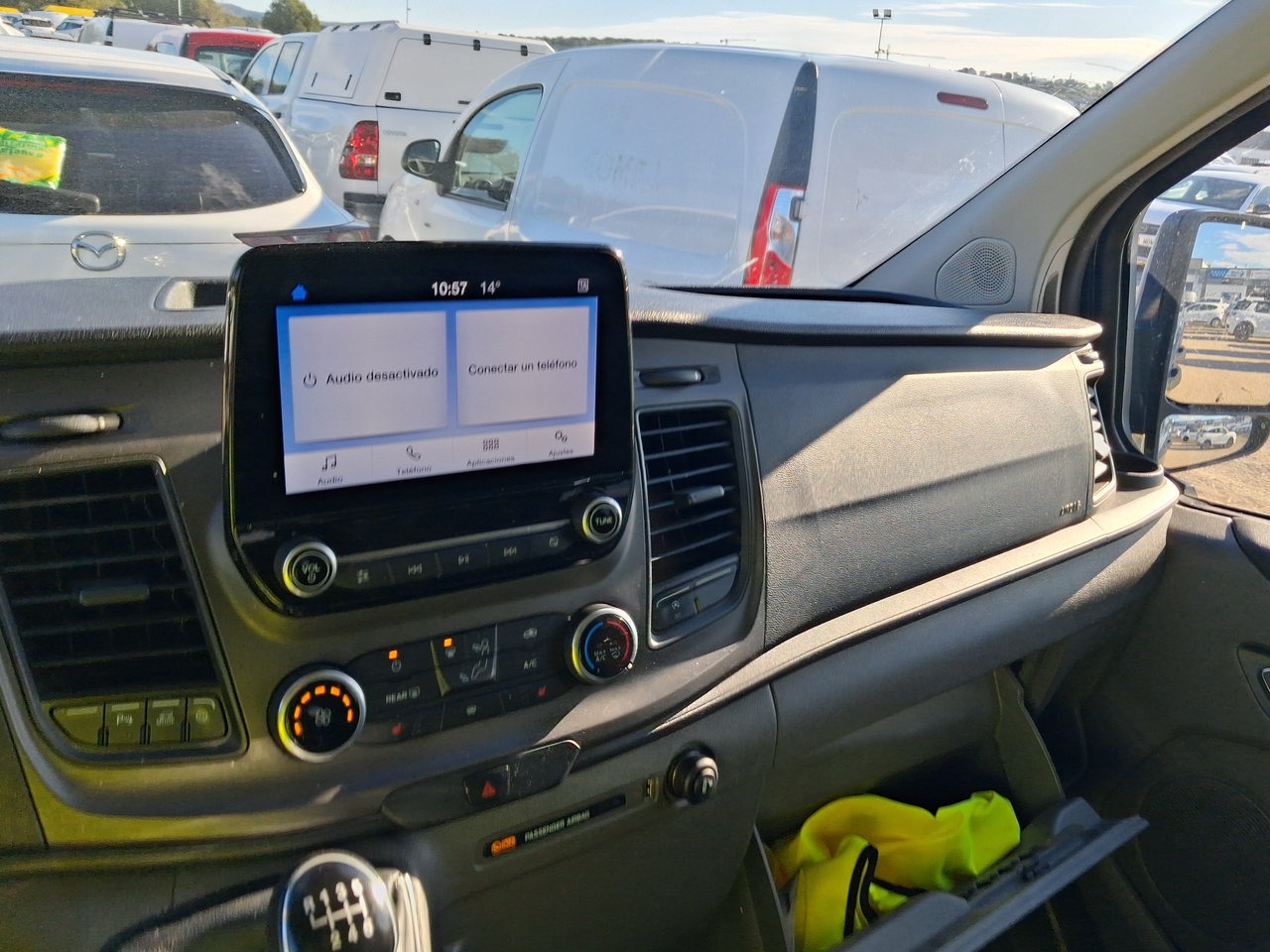 MIDCar coches ocasión Madrid Ford Transit Custom Mixto 2.0 TDCI 130Cv, 320 Trend MHEV 4 Puertas, Etiqueta medioambiental ECO