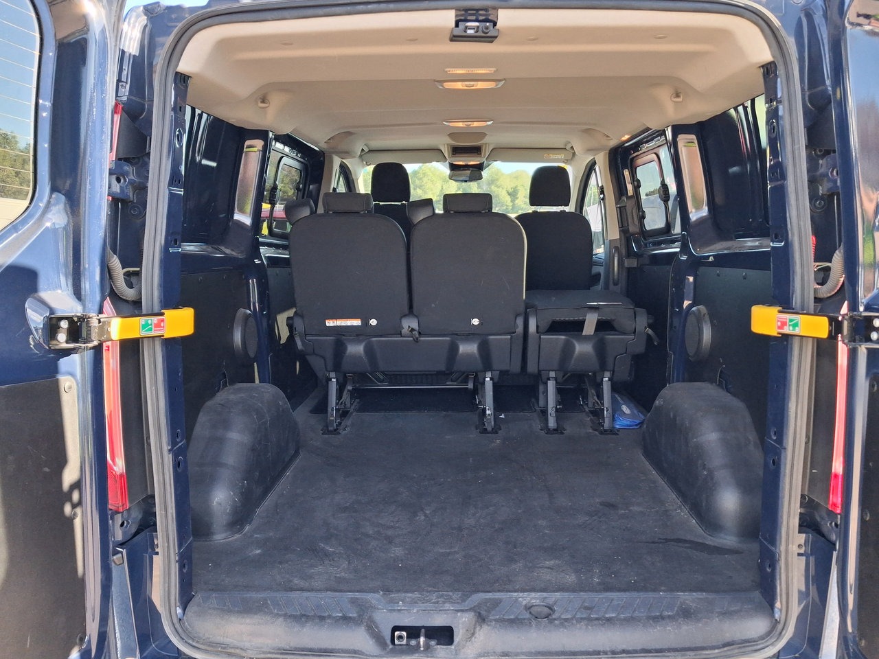 MIDCar coches ocasión Madrid Ford Transit Custom Mixto 2.0 TDCI 130Cv, 320 Trend MHEV 4 Puertas, Etiqueta medioambiental ECO