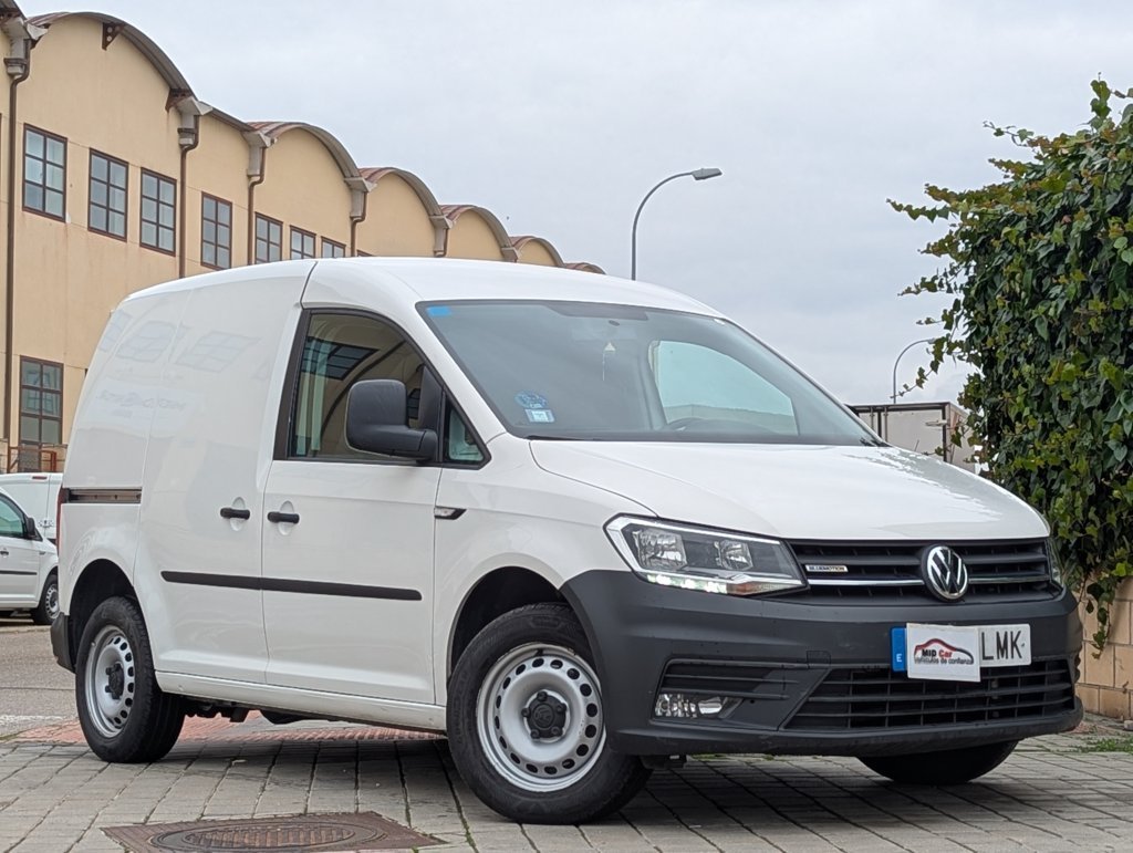 MIDCar coches ocasión Madrid Volkswagen Caddy Profesional  Furgón 1.4 TGI  BM 110Cv, del  2021, Etiqueta medioambiental Eco IVA y garantía INC