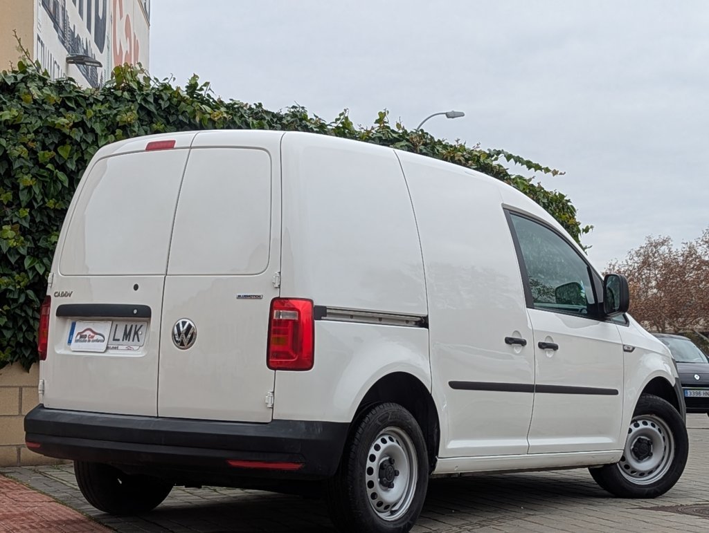 MIDCar coches ocasión Madrid Volkswagen Caddy Profesional  Furgón 1.4 TGI  BM 110Cv, del  2021, Etiqueta medioambiental Eco IVA y garantía INC