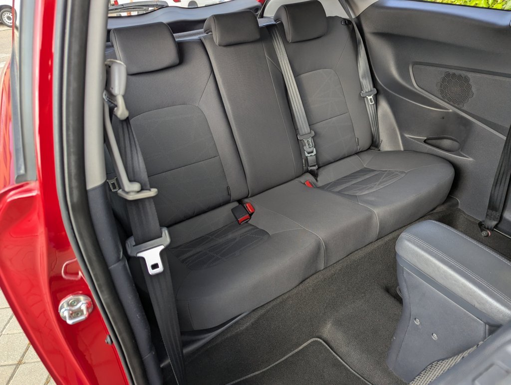 MIDCar coches ocasión Madrid Kia Rio 1.3Gasolina, 85Cv, 3 Puertas  Etiqueta medioambiental C